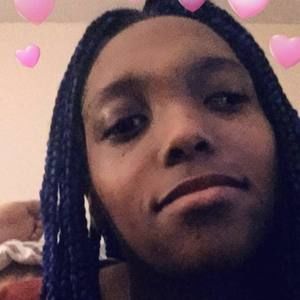 Meet your Posher, Brandi